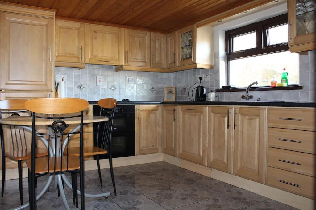 4 Bedroom Traditional Irish Farm House Killybegs Donegal Town المظهر الخارجي الصورة