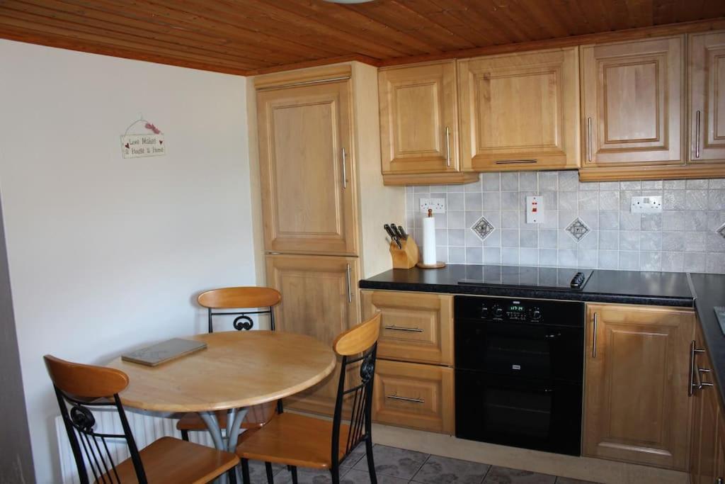 4 Bedroom Traditional Irish Farm House Killybegs Donegal Town المظهر الخارجي الصورة